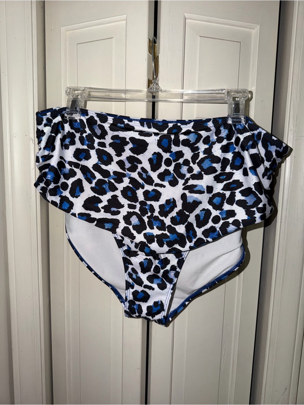 ✨5/$30✨ High-Waist Blue Leopard Print Swim Bottoms